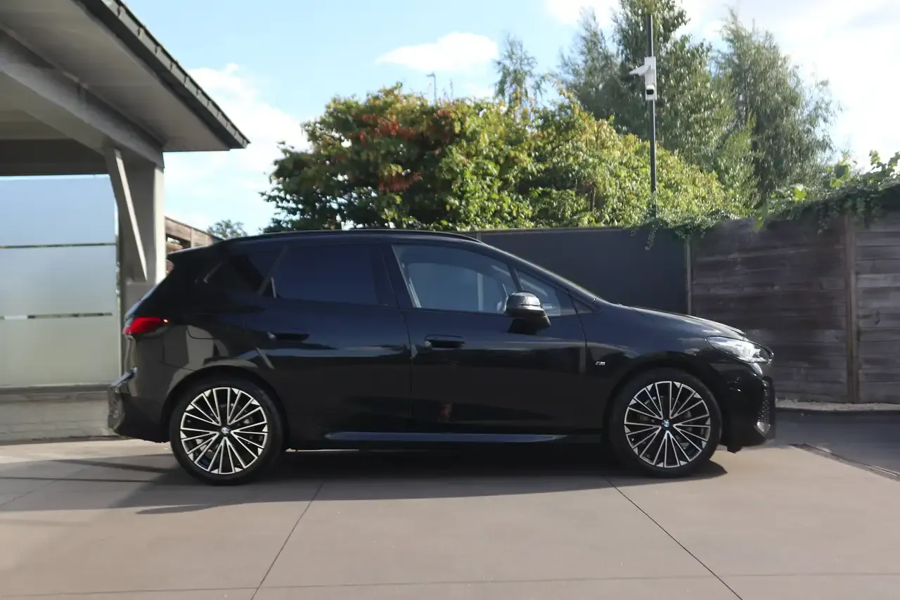 BMW 218 - 2