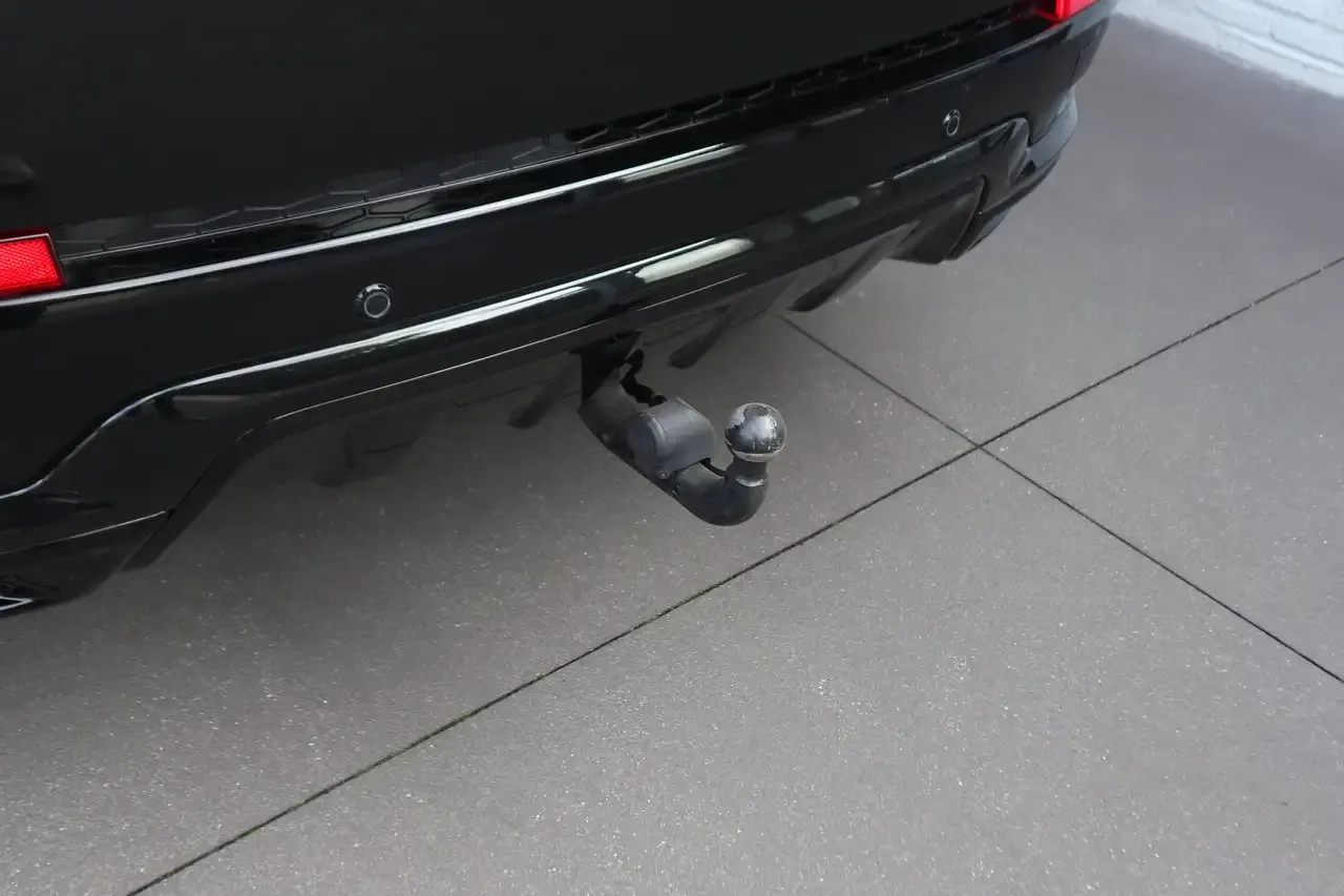 Land Rover Discovery Sport - 12
