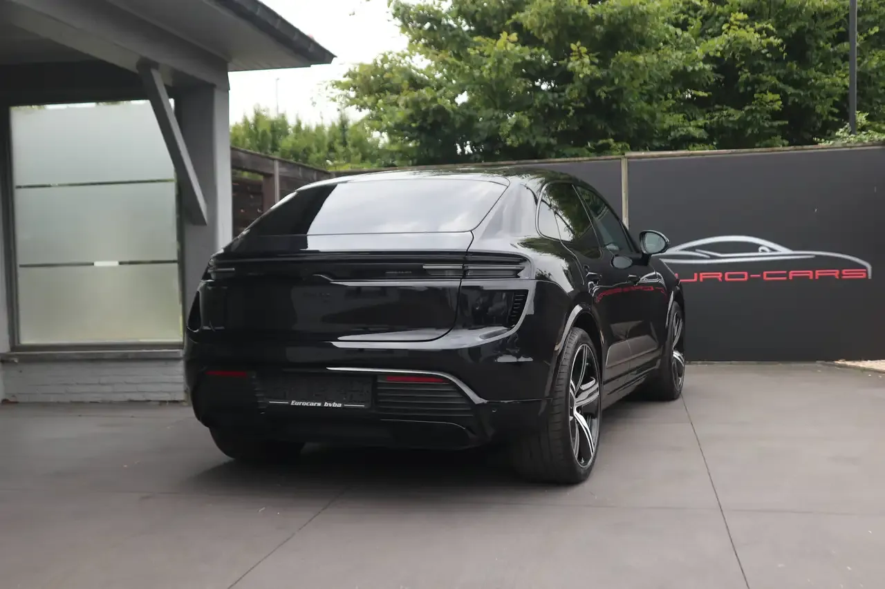 Porsche Macan - 12