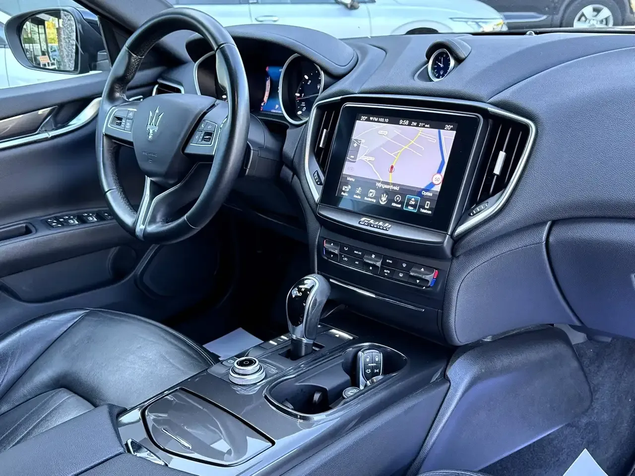 Maserati Ghibli - 9