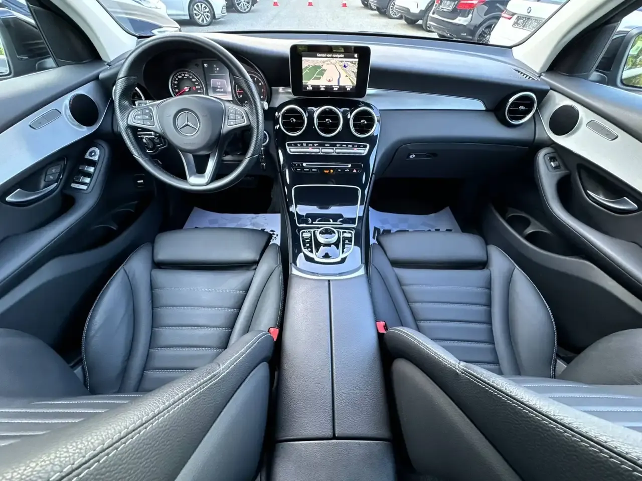 Mercedes-Benz GLC 250 - 12