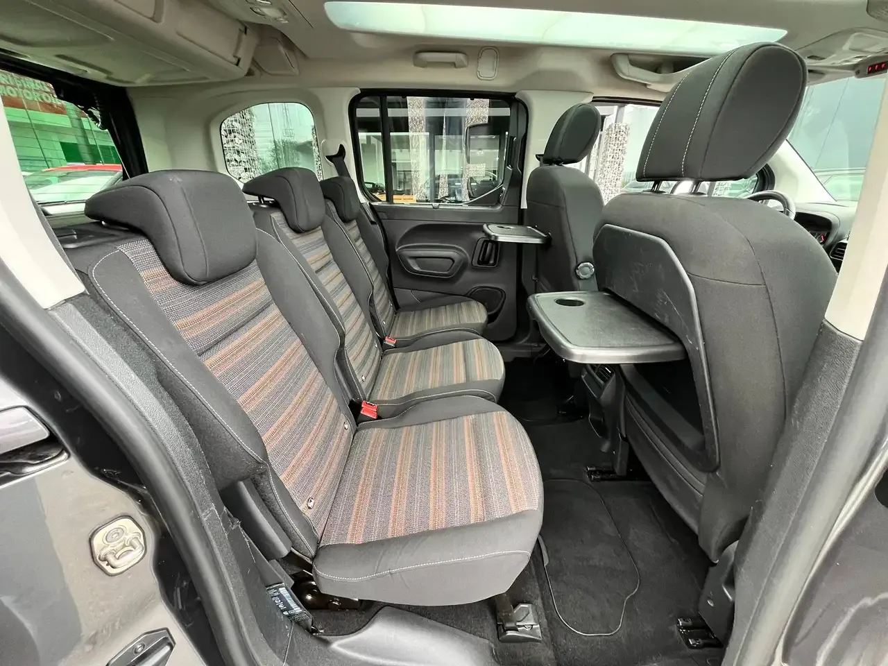 Opel Combo Life - 11