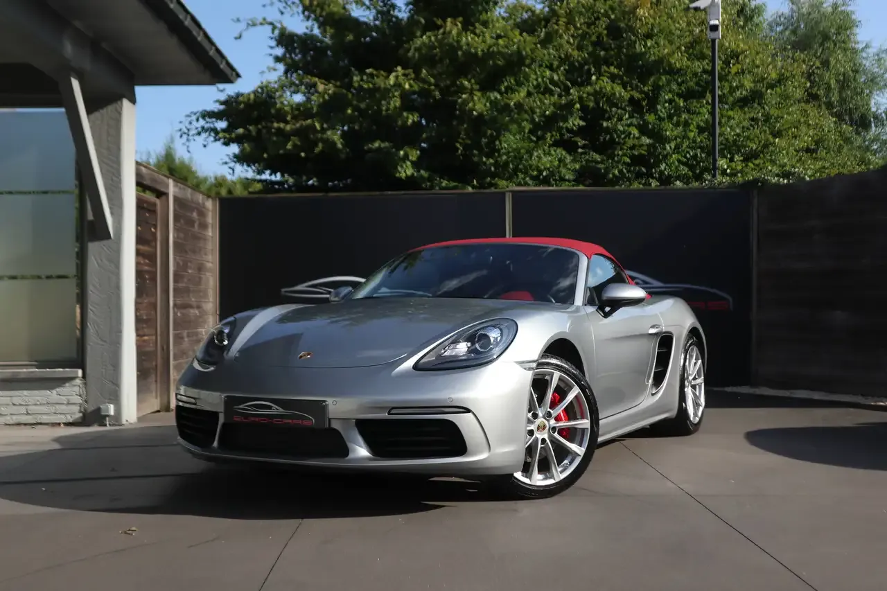 Porsche Boxster - 11
