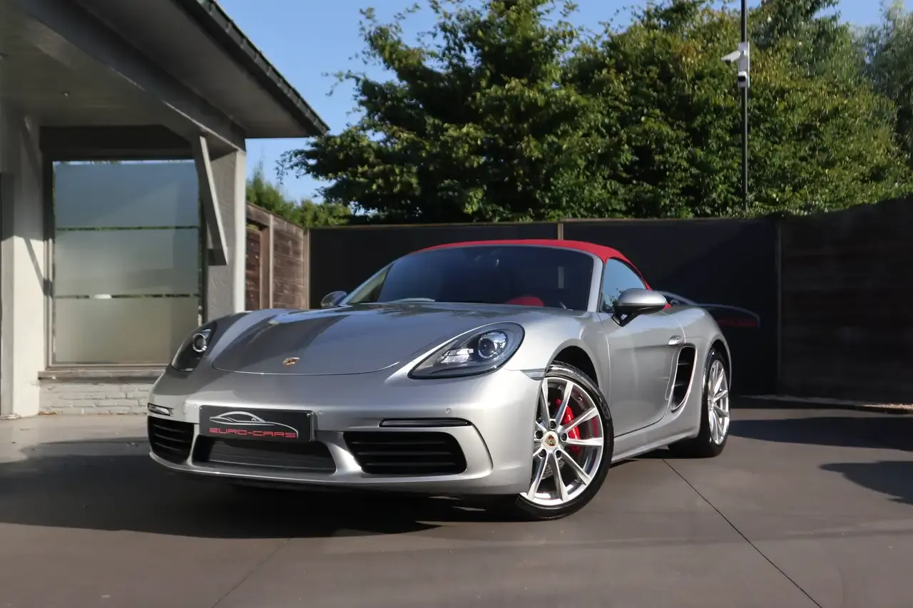 Porsche Boxster - 12