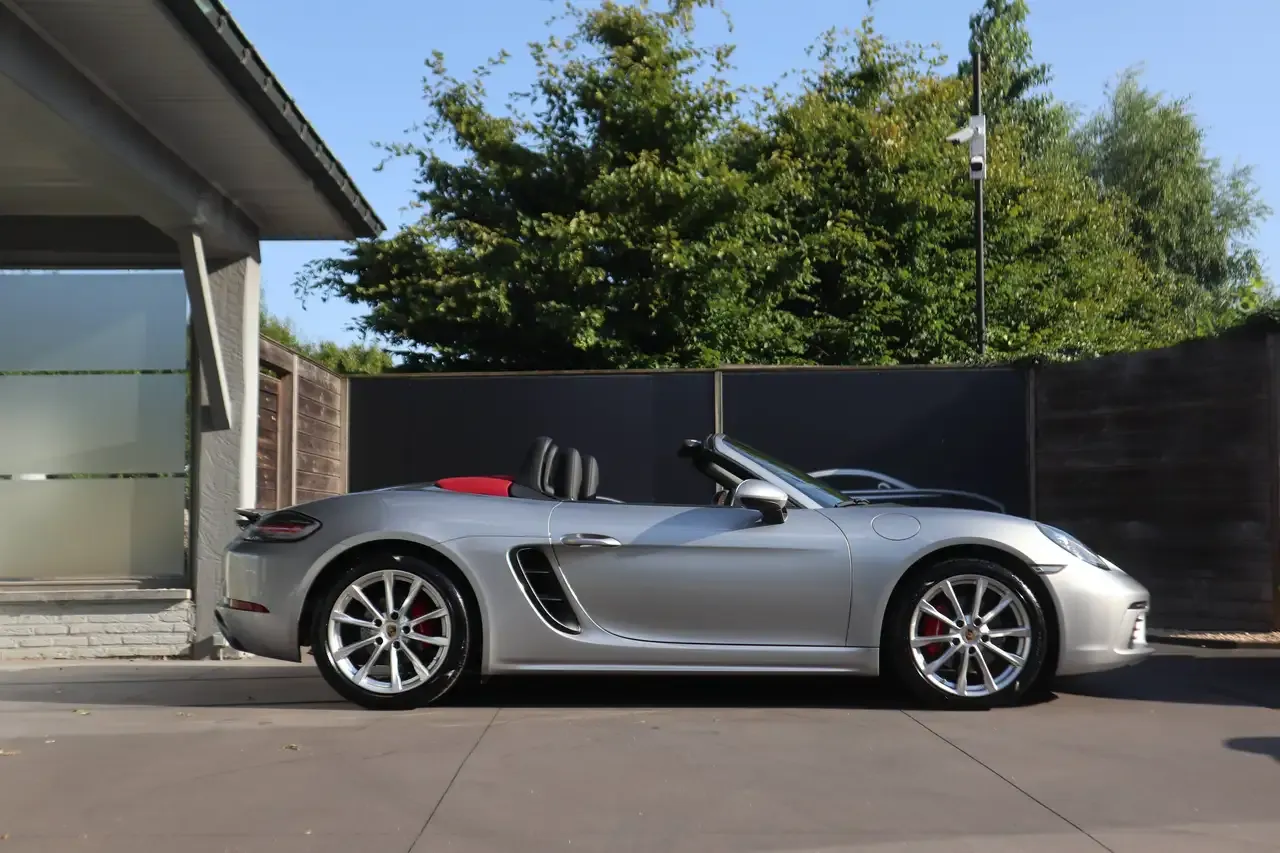 Porsche Boxster - 4