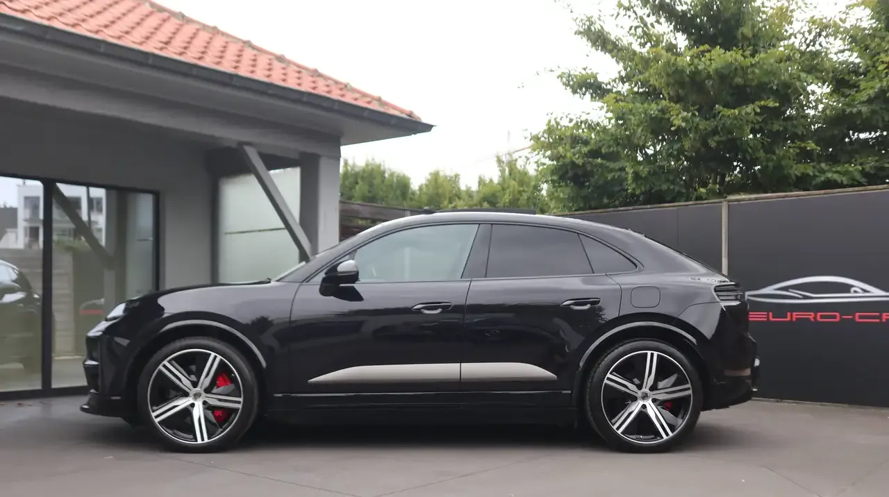 Porsche Macan - 2