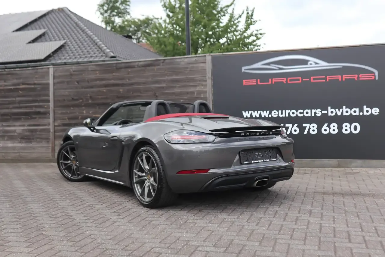 Porsche Boxster - 4